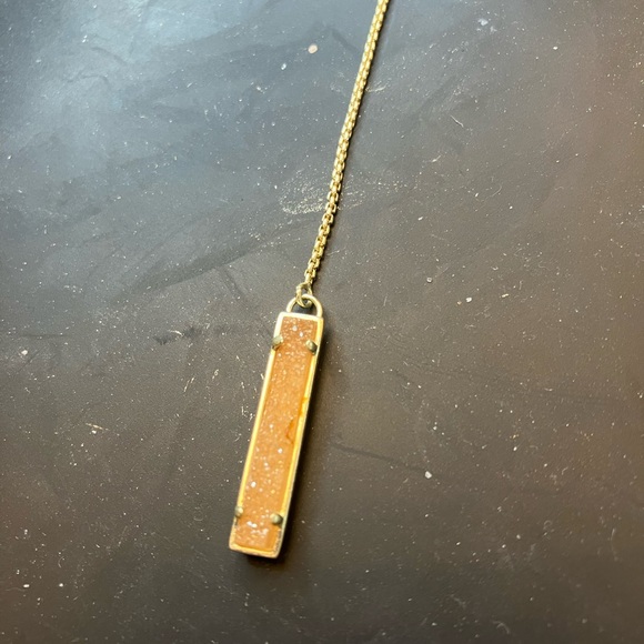 Adjustable Y shaped necklace. - Picture 3 of 4